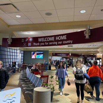 CHERRY CAPITAL AIRPORT - TVC - Updated June 2026 - 102 Photos & 96 ...