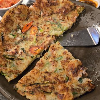 Tosocchon - Seafood pancake - Korean Near Me - flushing, New York
