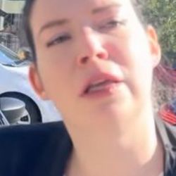 Martin Lawrence Galleries - Manager is terrible. She said she it's from Russia and nobody scares her.