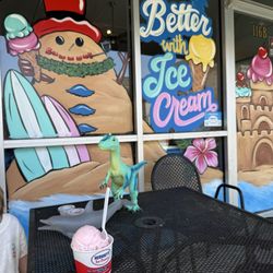 Super cute window murals