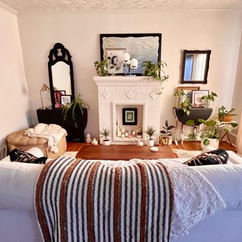 Brandi R Levy - Classic light filled Black and White Decor for a vintage walk up in Portland, Oregon. - Home Organization Near Me Brandi R Levy - Classic light filled Black and White Decor for a vintage walk up in Portland, Oregon. - Home Organization Near Me