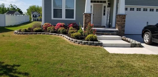 Lawn Hedge & Advantages Landscaping