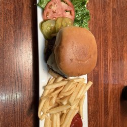 Walldorff Brew Pub & Bistro - Brewmaster Burger with fries