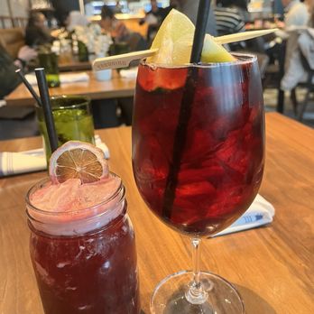 Yardbird Table & Bar - New American Near Me - Chicago, Illinois