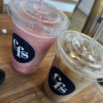 Coffee For The Soul - Strawberry Banana Smoothie and Iced Caramel Latte - Coffee & Tea Near Me - Kissimmee, Florida
