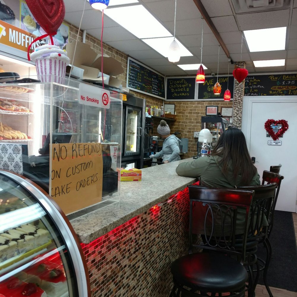 Capri Cakes - Bakeries Near Me - Bronx, New York