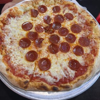 RAY’S PIZZARIA N.Y. STYLE - Updated June 2024 - 257 Photos & 253 ...