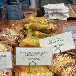 Pistachio Croissant