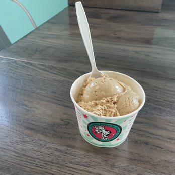Fundae's Ice Cream & Sweets - Ice Cream & Frozen Yogurt Near Me - Speedway, Indiana Fundae's Ice Cream & Sweets - Ice Cream & Frozen Yogurt Near Me - Speedway, Indiana