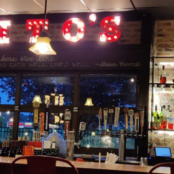Vito's Italian Kitchen - Italian Near Me - Harrisonburg, Virginia
