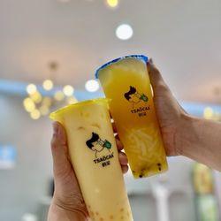 Tsaocaa - Mango slush? and Passionate Pineapple Fruit Tea (Jasmine!