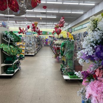 Dollar Tree - Discount Store Near Me - Fresno, California