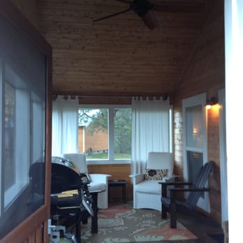 Coho Cottages - Screened in porch w/BBQ - Vacation Rentals Near Me - Willow Creek, California