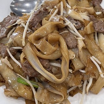 Yan Kee Restaurant - Beef Chow Fun - Chinese Near Me - Elk Grove, California Yan Kee Restaurant - Beef Chow Fun - Chinese Near Me - Elk Grove, California