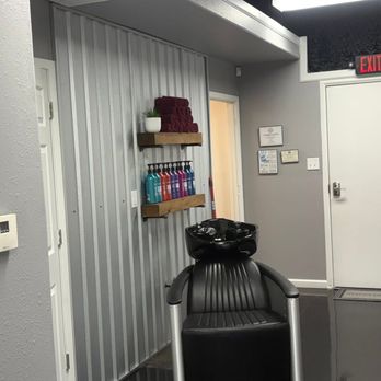 Cut Loose Salon - Hair Salons Near Me - China Spring, Texas Cut Loose Salon - Hair Salons Near Me - China Spring, Texas