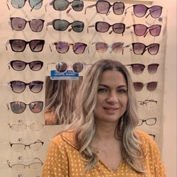 Bourse Optical Boutique - Theresa