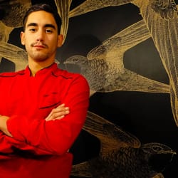 Moncœur Belleville - Etienne Daviau. Our chef, has worked with some Michelin star chefs as Eric Fréchon (Le Bristol Paris) and Jérome Banctel (Senderens Paris).