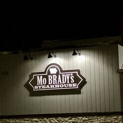Mo Brady's Steakhouse - Outside