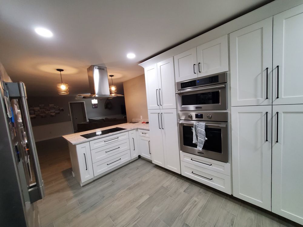 Slide of Luna General Contractors