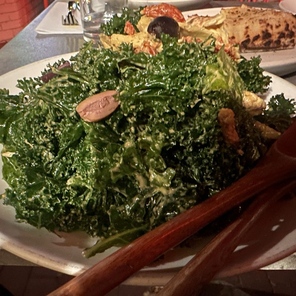 Falora - The Kale - Pizza Near Me - Tucson, Arizona
