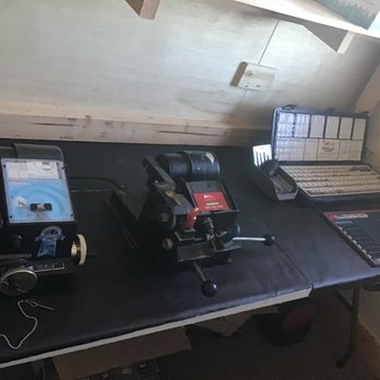 Red Rocks Locksmith Evergreen - Car, Home, and Office Lockouts Evergreen - Keys & Locksmiths Near Me - Evergreen, Colorado Red Rocks Locksmith Evergreen - Car, Home, and Office Lockouts Evergreen - Keys & Locksmiths Near Me - Evergreen, Colorado
