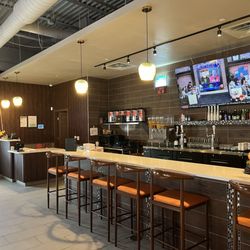 J Pot - Bar Area