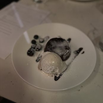 Union Tavern - Lava Cake - New American Near Me - Nashville, Tennessee Union Tavern - Lava Cake - New American Near Me - Nashville, Tennessee