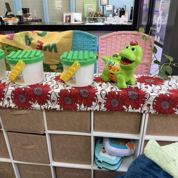 Kids Book Joint - Play/Toy Area - Bookstores Near Me - Bakersfield, California Kids Book Joint - Play/Toy Area - Bookstores Near Me - Bakersfield, California