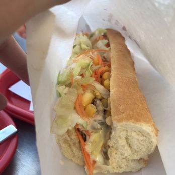 Pão Pão Queijo Queijo - Shawarma baguette - Sandwiches Near Me - Lisbon, 11 Pão Pão Queijo Queijo - Shawarma baguette - Sandwiches Near Me - Lisbon, 11