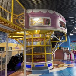 KidsTopia Playground - Roy