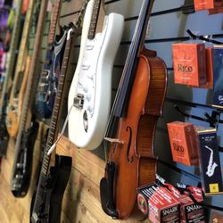 MusicCo Store - Instruments and accessories for every level of musician!