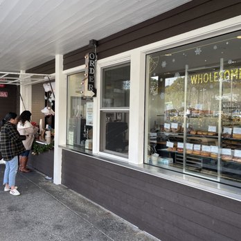 Johnny Doughnuts - Outdoor order counter - Donuts Near Me - Larkspur, California Johnny Doughnuts - Outdoor order counter - Donuts Near Me - Larkspur, California