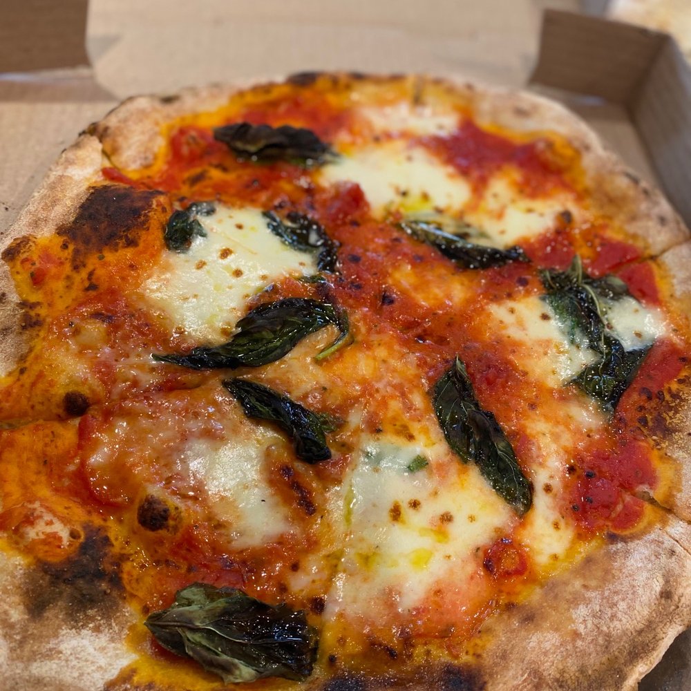 Traveling Tomato - Margherita - Food Trucks Near Me