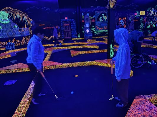 Monster Mini Golf Chantilly by null