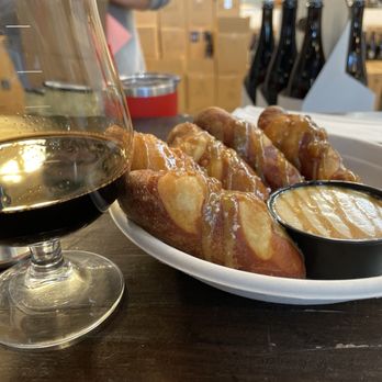 Side Project Brewing - The pretzels with beer cheese dipping sauce - Breweries Near Me - Maplewood, Missouri Side Project Brewing - The pretzels with beer cheese dipping sauce - Breweries Near Me - Maplewood, Missouri