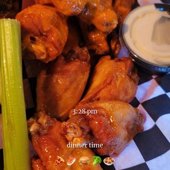 Woodstone Pizzeria - Wings - Pizza Near Me - Bakersfield, California