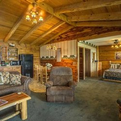 Lake Shore Cabins - Waterfront cabin #3...just steps from the water's edge.