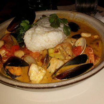 Rainforest Cafe - Bombay Seafood - American Near Me - Gurnee, Illinois