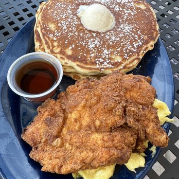 Basecamp at Kennesaw Mountain - Delicious boneless fried chicken breast - Breakfast & Brunch Near Me - Marietta, Georgia