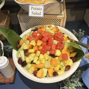 Jacaranda Grille Room - Sunday buffet - Salad Near Me - Plantation, Florida