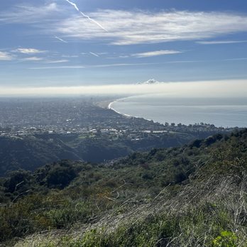 The Ashram - Hiking with the Ashram - Hiking Near Me - Calabasas, California
