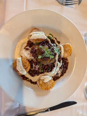 Saluda's Restaurant by null