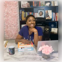 Della the Doula
