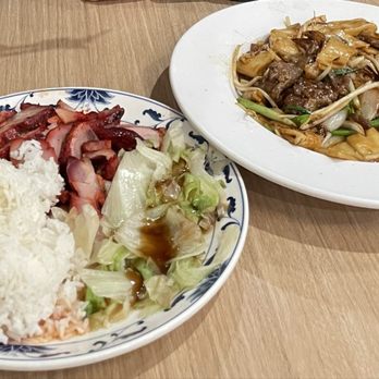 Oriental House - BBQ Pork; Stir Fried Flat Rice Noodle with Beef - Chinese Near Me - St Matthews, Kentucky Oriental House - BBQ Pork; Stir Fried Flat Rice Noodle with Beef - Chinese Near Me - St Matthews, Kentucky