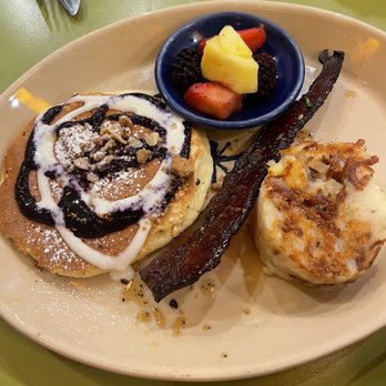 Snooze, an A.M. Eatery - Kids 'Meal Blueberry Pancakes - Breakfast & Brunch Near Me - Orange, California