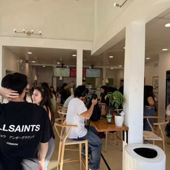 Cafe The Scoop - inside - Cafes Near Me - Long Beach, California