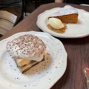 Donna's - Tiramisu & Carrot Cake - Italian Near Me - Los Angeles, California Donna's - Tiramisu & Carrot Cake - Italian Near Me - Los Angeles, California
