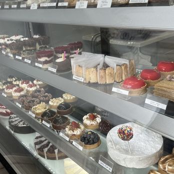 Eleon Pizza & Pastry - All the yummies - Pizza Near Me - Jacksonville, Florida