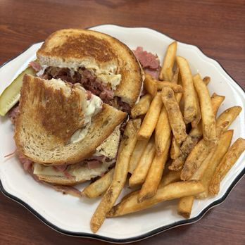 Teddy’s - Reuben - Delis Near Me - Oshawa, Ontario Teddy’s - Reuben - Delis Near Me - Oshawa, Ontario