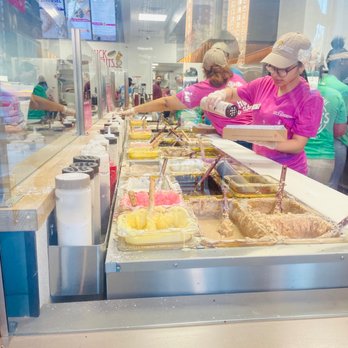 Duck Donuts - Production Line - Donuts Near Me - Queens, New York Duck Donuts - Production Line - Donuts Near Me - Queens, New York